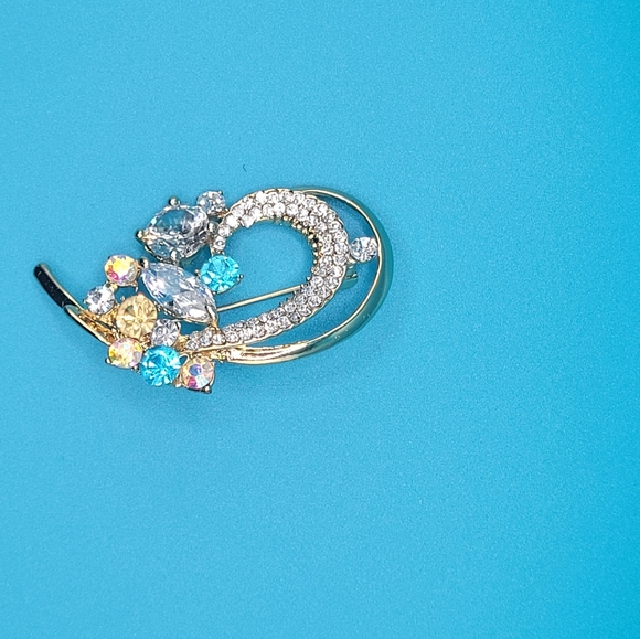 Vintage Style White Rhinestones Brooch Pin - Picture 2 of 7